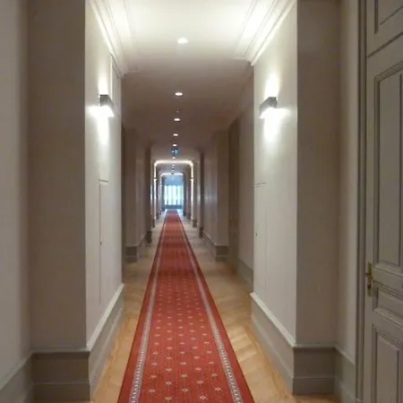 Апартаменты Palace Le Bernascon, 