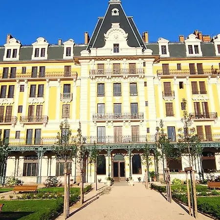 Palace Le Bernascon, 